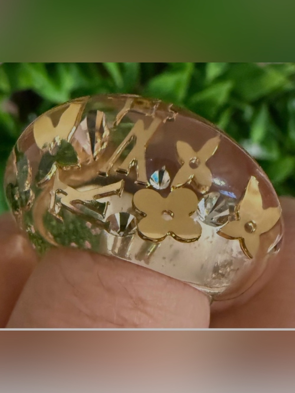 Louis Vuitton Berg COA included Inclusion ring clear resin embeddedgold monogram